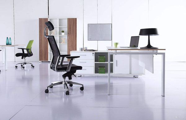 辦公家具磕碰了怎么辦？