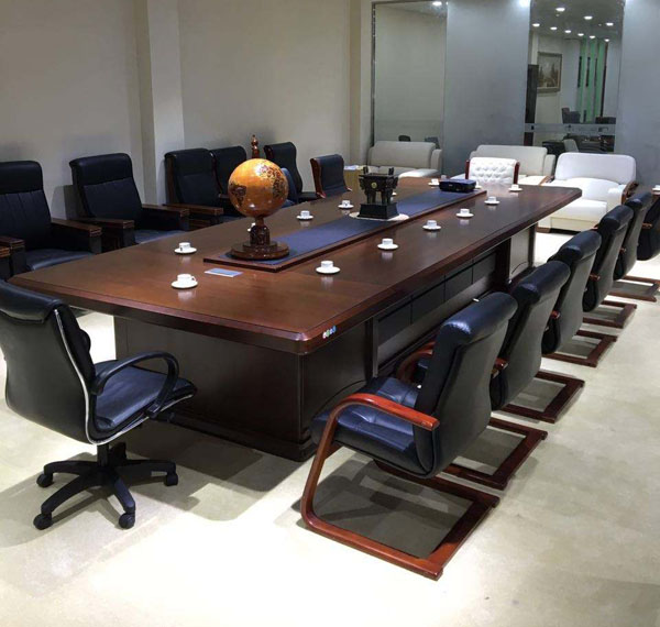 不同材質(zhì)與種類的辦公家具如何養(yǎng)護(hù)？